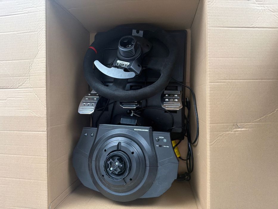 Kierownica thrustmaster t300rs alcantara