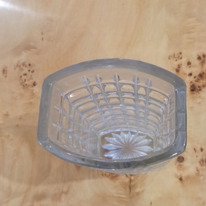 Ваза кришталева,товсте скло 200грн