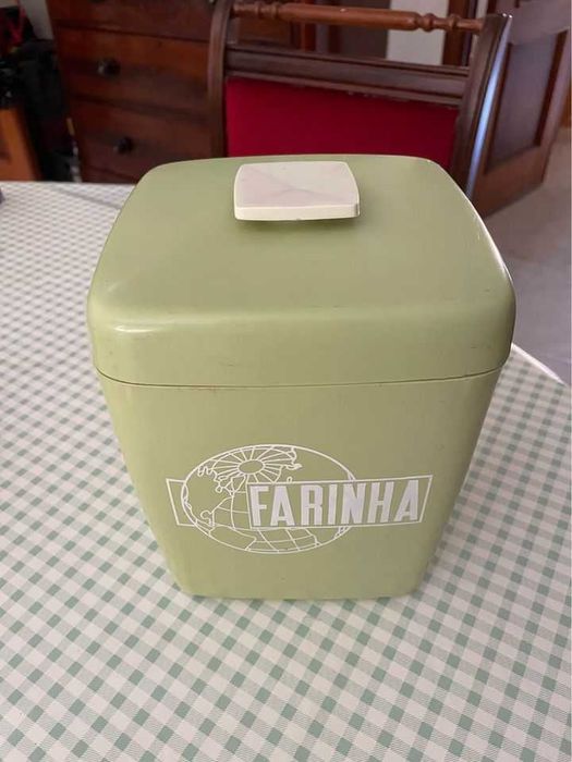 Caixas e latas de cozinha, antigas e vintage