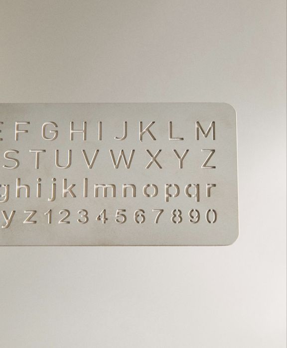 Régua Metal Abecedário Papelaria Zara Home NOVO