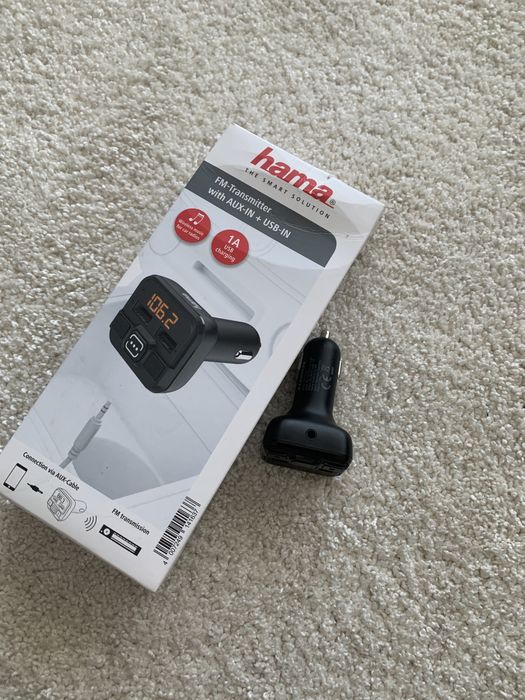 Transmissor FM com AUX-IN + USB-IN