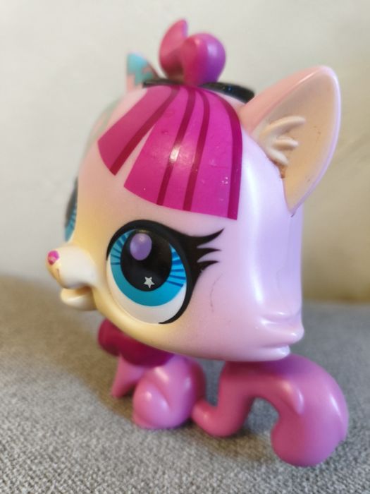 Śpiewający różowy kotek Littlest Pet Shop LPS