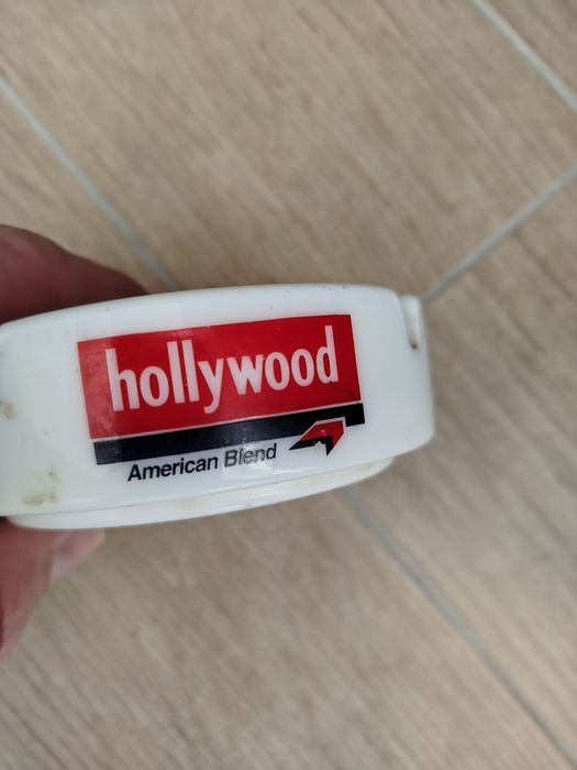 Попільничка Hollywood