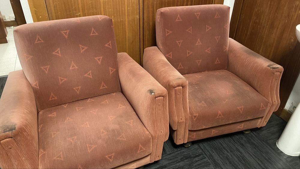 Sofas usados mas estruturalmente bons