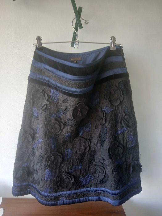 Saia preta e azul em veludo e cetim bordado Adolfo Dominguez