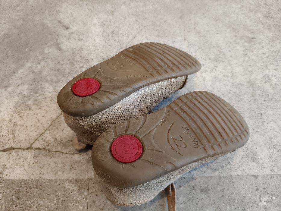 Buty emel rozmiar 22