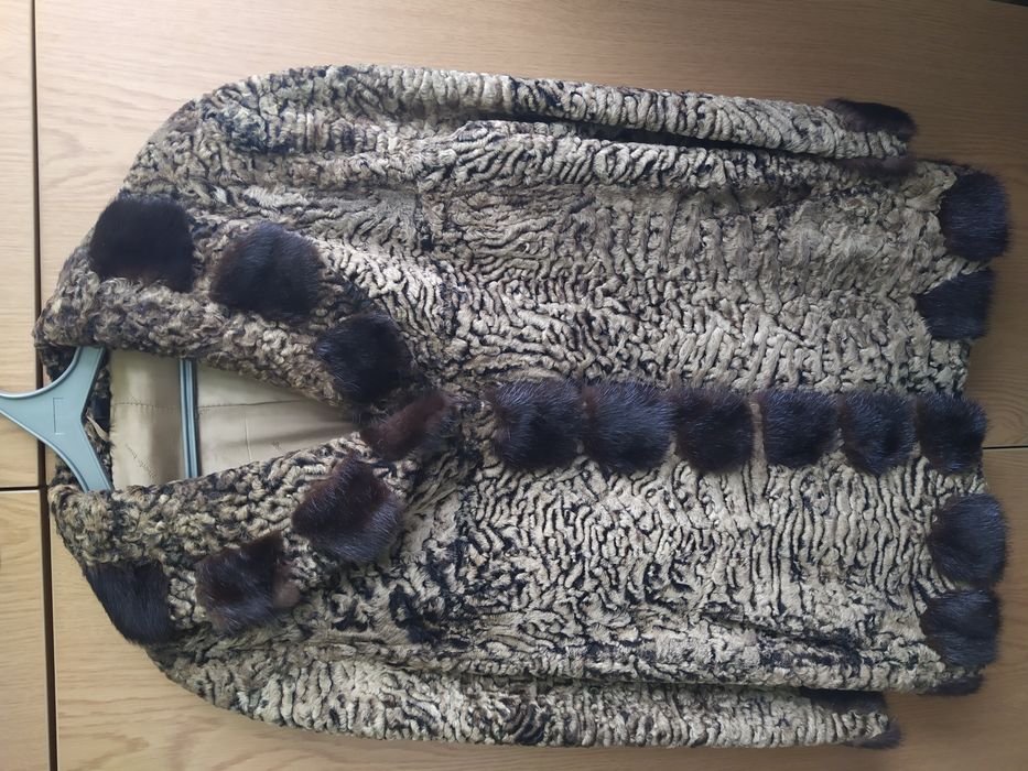 Полушубок каракуль с норкой