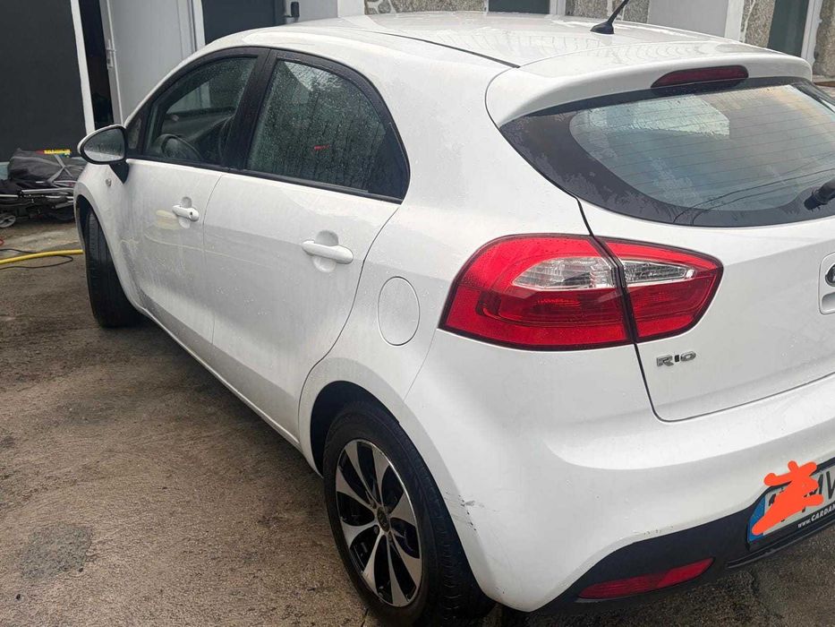 KIA RIO 1.1 CRDi (Diesel) – 2012 – Único Dono & Super Económico! — photo 2