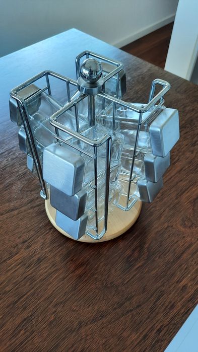 Suporte rotativo de condimentos