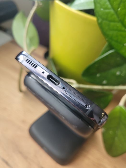 Samsung S23 8/128 gb