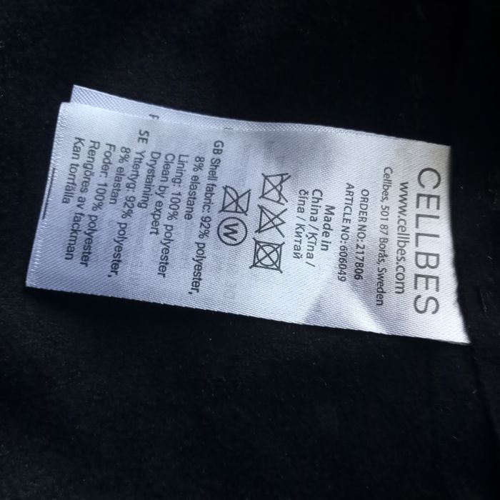 Kurtka damska duża z frędzlami, czarna Cellbes 56