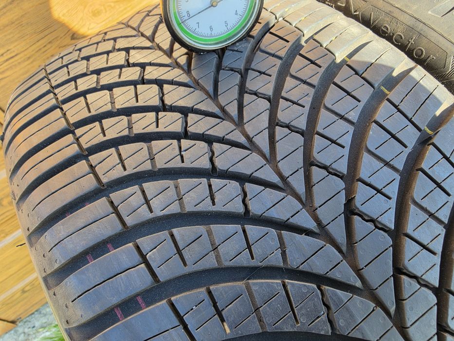 225/40R18 Goodyear Vector opony całoroczne. Idealne 2024. Wysyłka montaż.