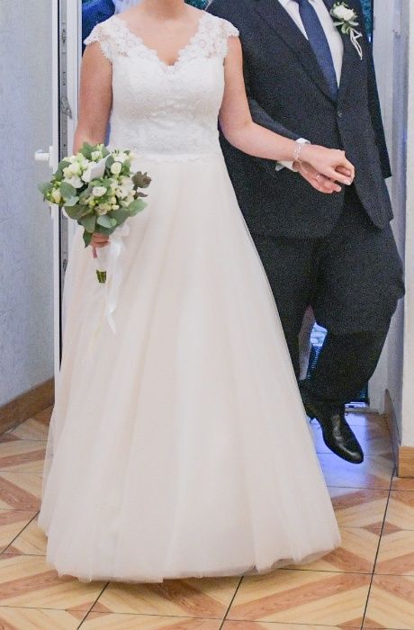 suknia ślubna rozmiar 40 literka A 169 170 plus obcas koło welon