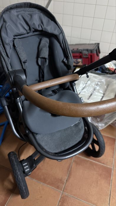 Trio de carrinho de bebe com alcofa , assento e coque