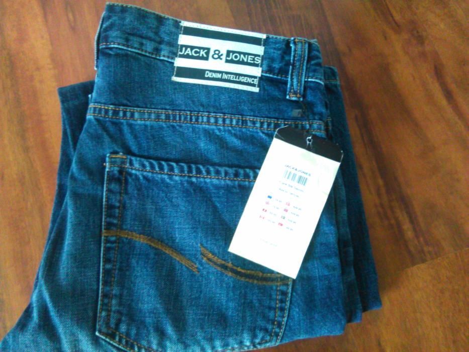 NOWE jeansy JACK & JONES rozmiar 31/34 pas 31 długość 34