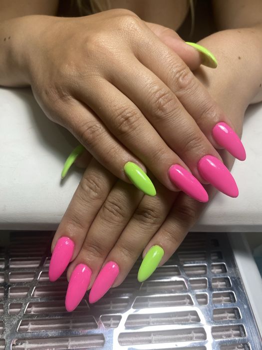 Hybrydowy  manicure Paznokcie hybrydowe/zelowe