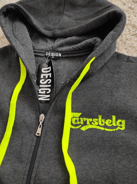 кофта спортивна.