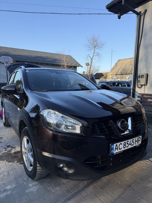 Nissan Qashqai J10
