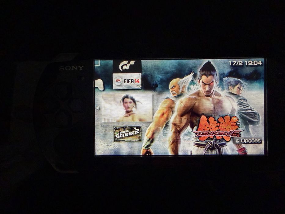 PSP 3000 Desbloqueada + Caixa + Jogos –