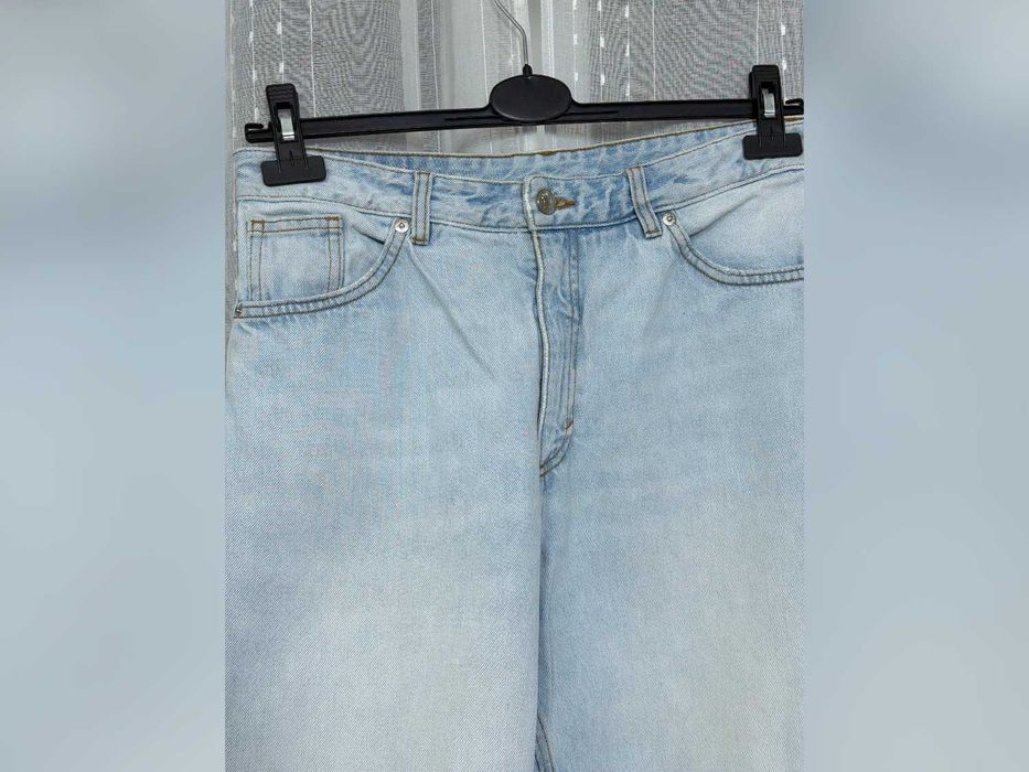 Spodnie jasnoniebieskie jeansowe proste nogawki L/40/12