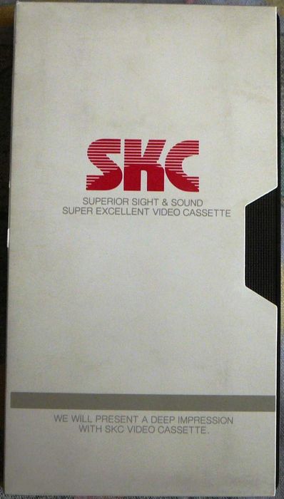 Касети vhs для відеомагнітофона або відеокамери
