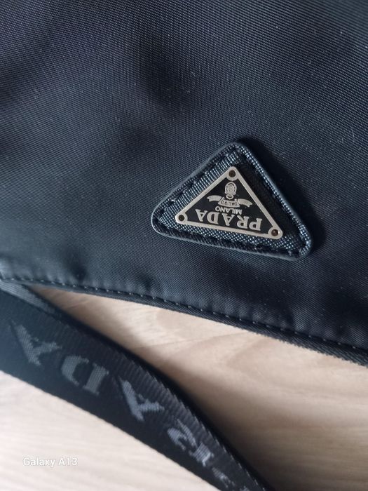 Prada malutka torebka z saszetka