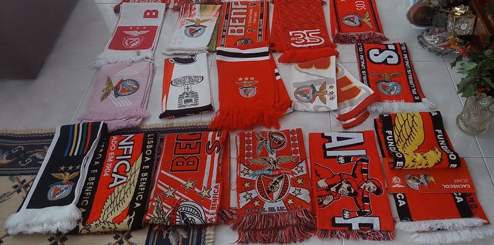 25 Cachecois do Benfica