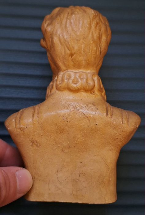 Busto Luís Vaz de Camões