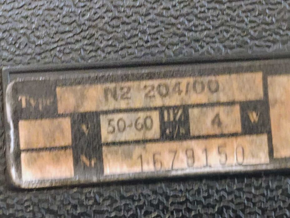 magnetofon reporterski Philips z 1971r. na części