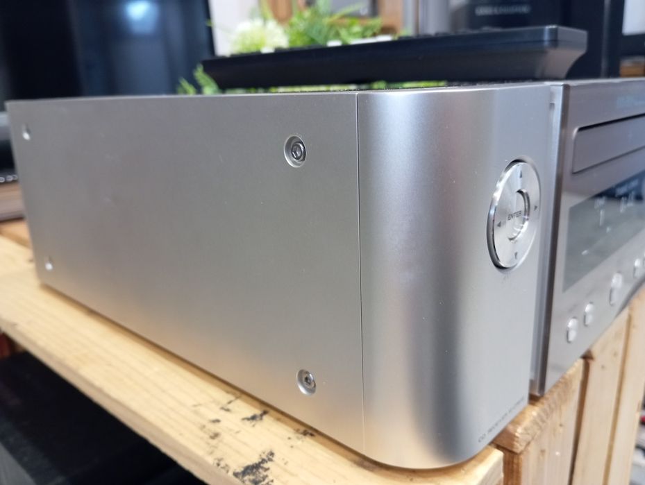 Odtwarzacz sieciowy Marantz M-CR612 + pilot uniwersalny