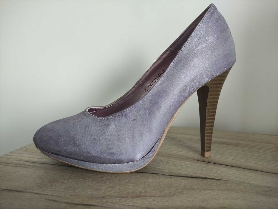 Nowe ! Piękne buciki na obcasie.  35 rozmiar