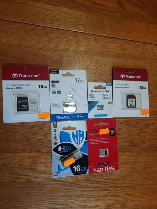 Продам карту памяти micro sd 16 гб