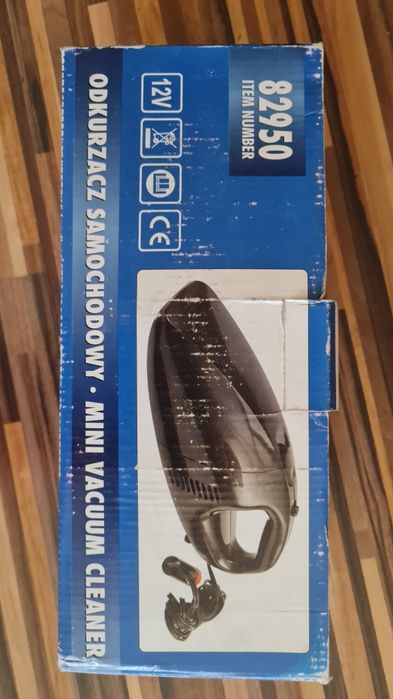 Mini odkurzacz samochodowy 12 V