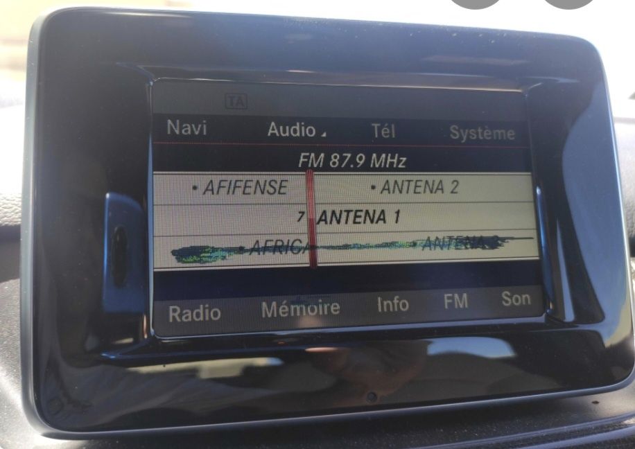 Mercedes visor radio