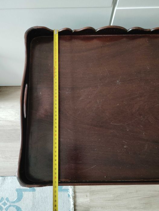 Mesa de apoio - pequena cómoda