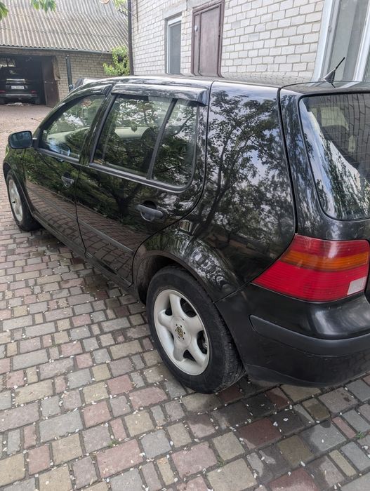 VW Golf 4 1.4 газ/бенз