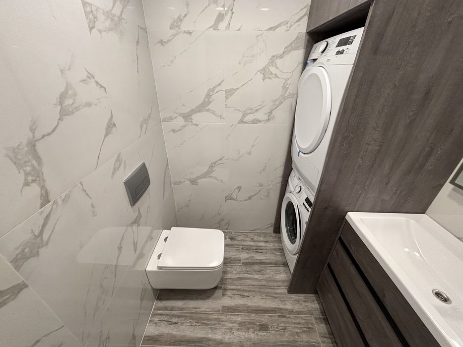 Продаж двокімнатноі квартири з ремонтом в ЖК « Рідний дім»