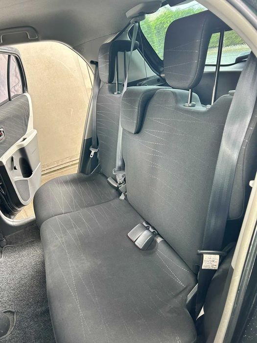 sprzedam toyote yaris