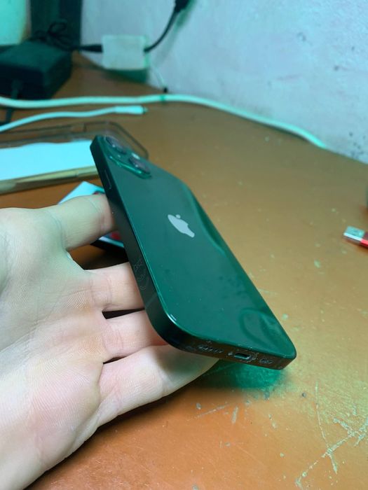 Б/У Apple iPhone 13 128 Gb Green (Хорошое Состояние)