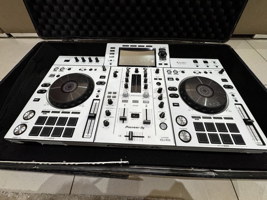 Pioneer XDJ-RX2