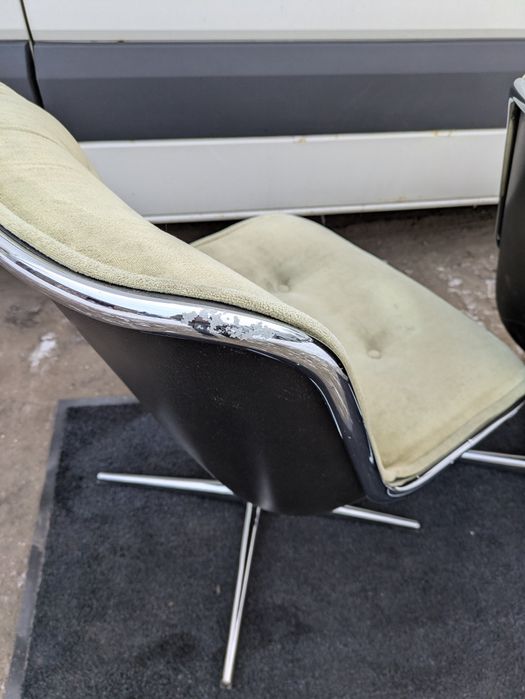 Fotel Knoll Charles Pollock lata 70