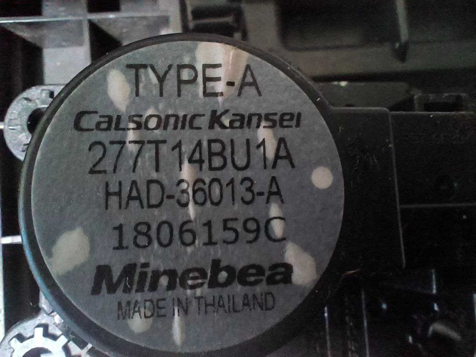 Моторчик сервопривід заслінки пічки Nissan Qashqai J11 277T14BU1A