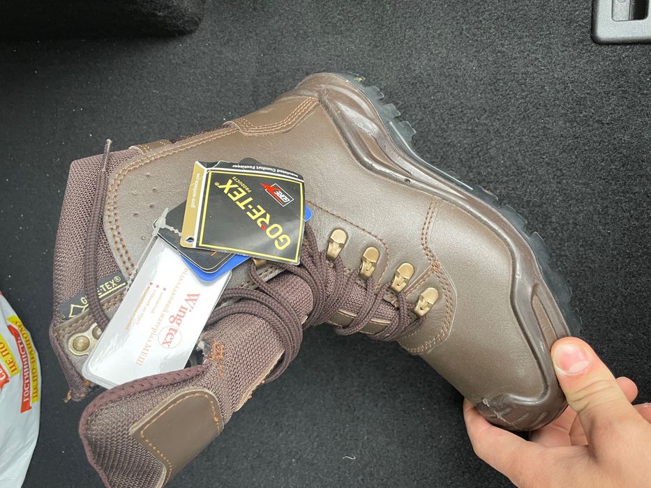 Берци gore-tex нові