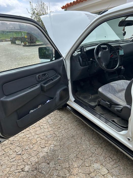 Mitsubishi L 200
