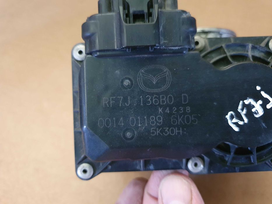 Corpo de Borboleta Mazda 6 Rf7J136BO-D