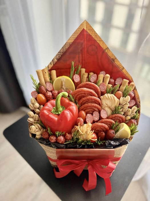 Мясний букет, букет для чоловіків, чоловічий букет, на день батька, мясний бокс, запаска для чоловіків, букет для нього, букет з ковбаси, чоловічий