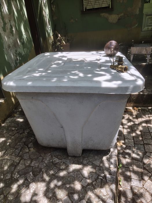 Depósito de água 350L