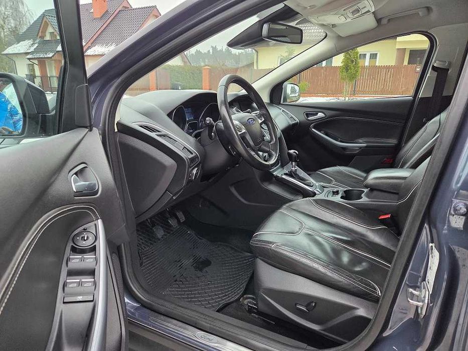 Ford Focus 1.6 stan bdb-bogate wyposażenie