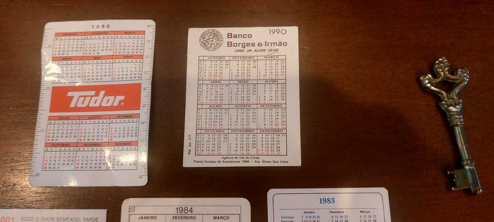 Artigos coleção, isqueiro, borboleta, cartão PMB de BFB, calendários