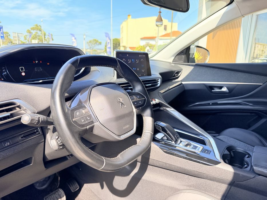 PEUGEOT 3008 1.6HDI EAT6 ALLURE